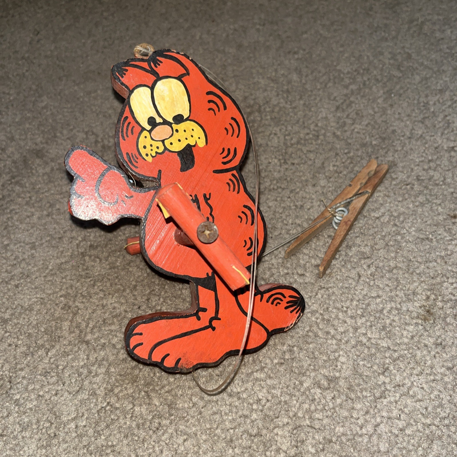 Super RARE HTF Vintage Garfield Hand Painted Hanger topper Cat Wooden Cutout