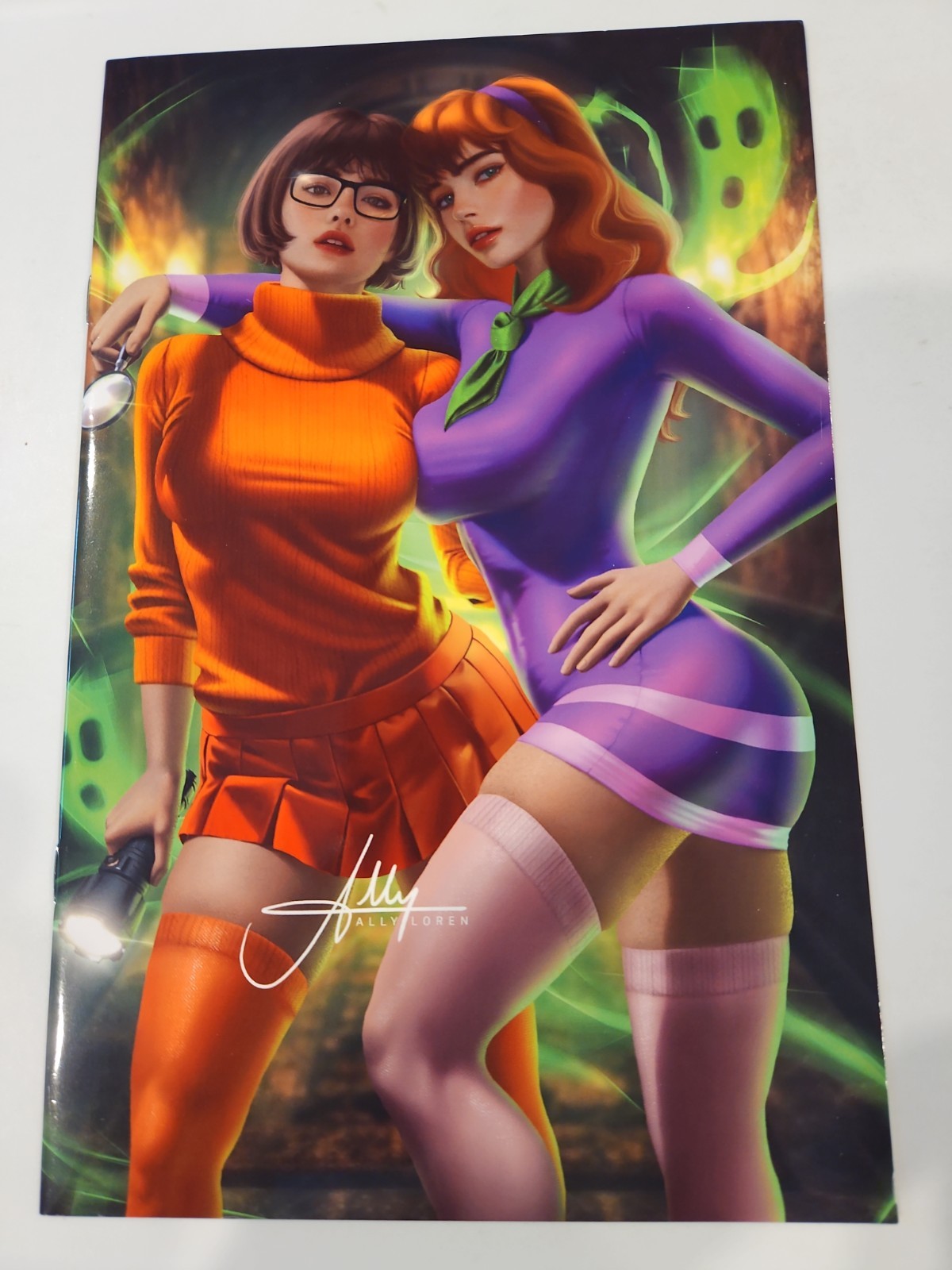 Artist Alley Multiverse Saga #1 Velma & Daphne Scooby Do Cosplay 