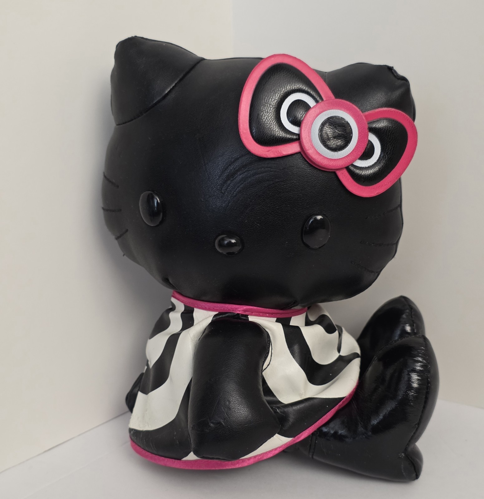 Hello Kitty x MAC Cosmetics Plush, As Is PEELING, Sanrio 2008