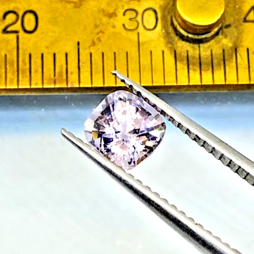 0.94 ct Natural Spinel Faceted Untreated Mogok Burma P036