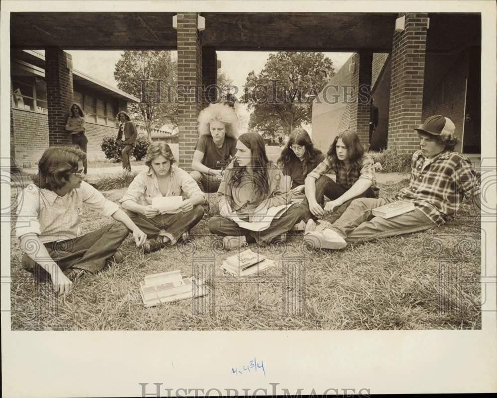 1975 Press Photo Organizers of \