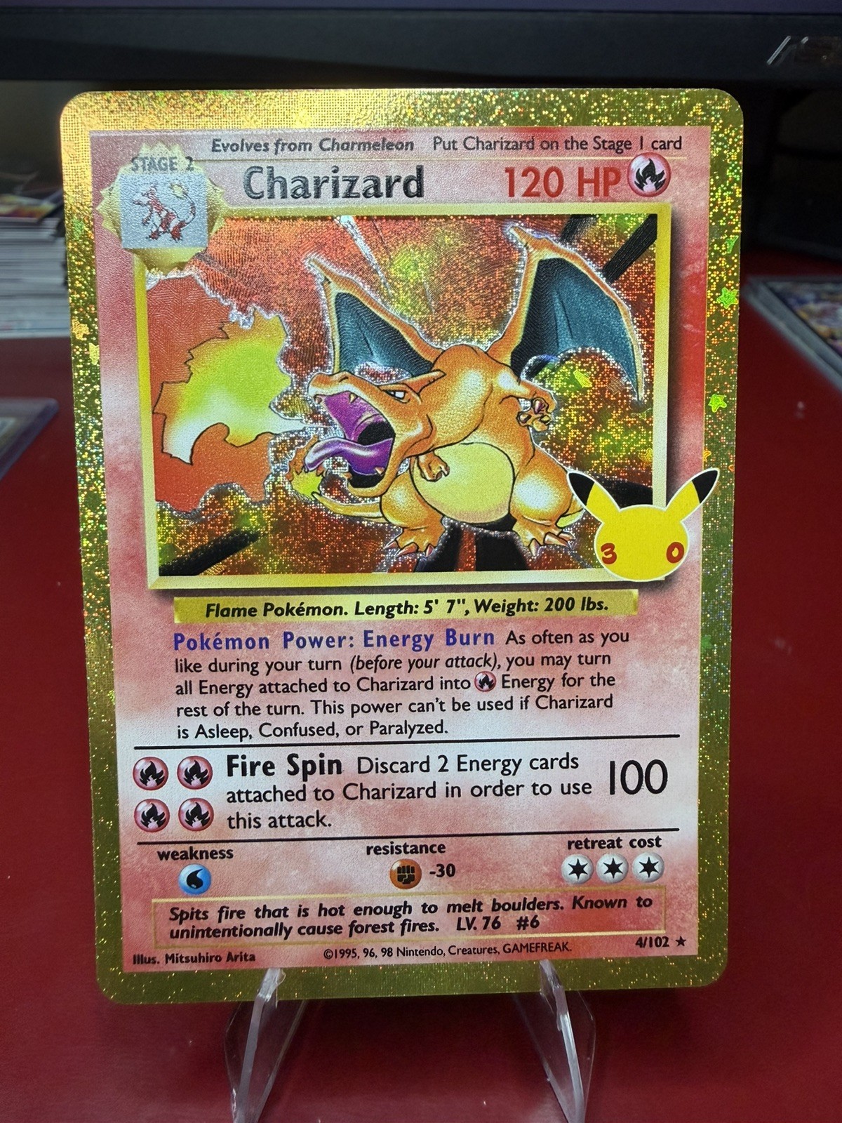 Pokémon TCG 30th anniversary set gold original Charizard 4/102 NM