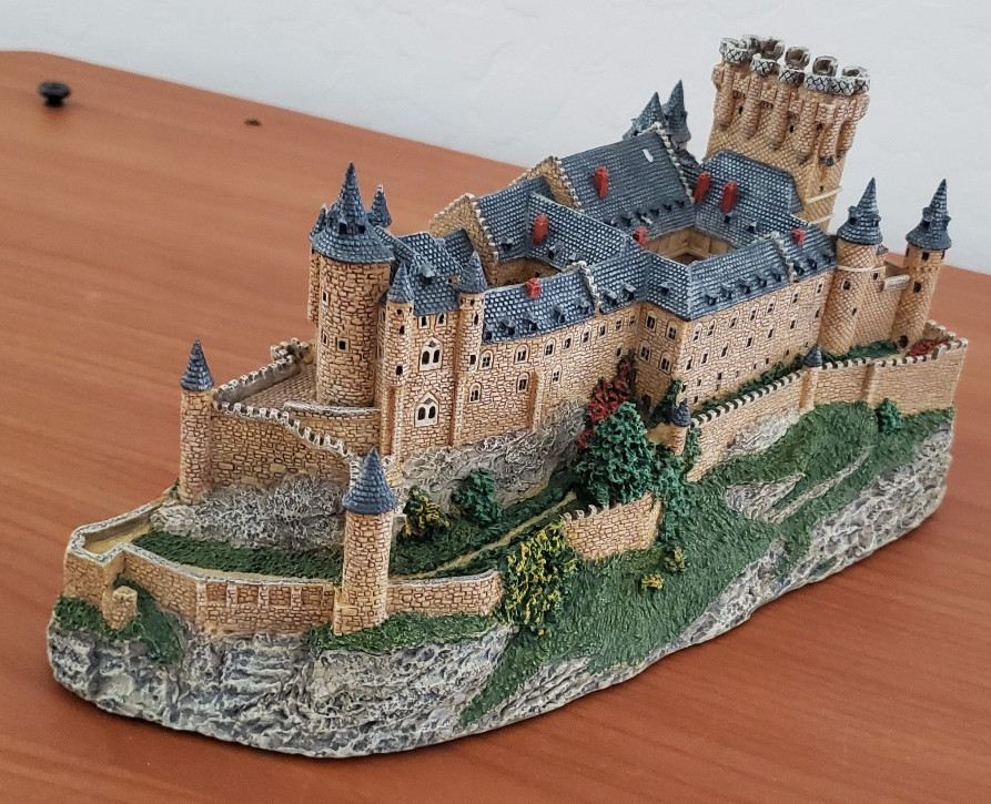 Danbury Mint 1994 the Alcazar Segovia Castle Model Enchanted Castles of Europe