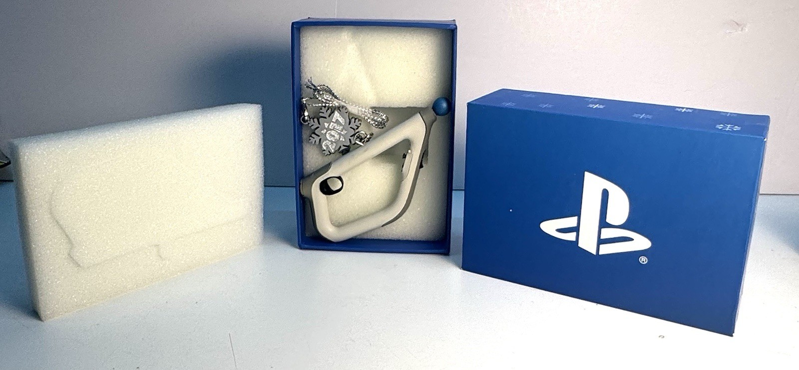 2017 RARE Sony PlayStation VR Aim Controller Ornament Never Used