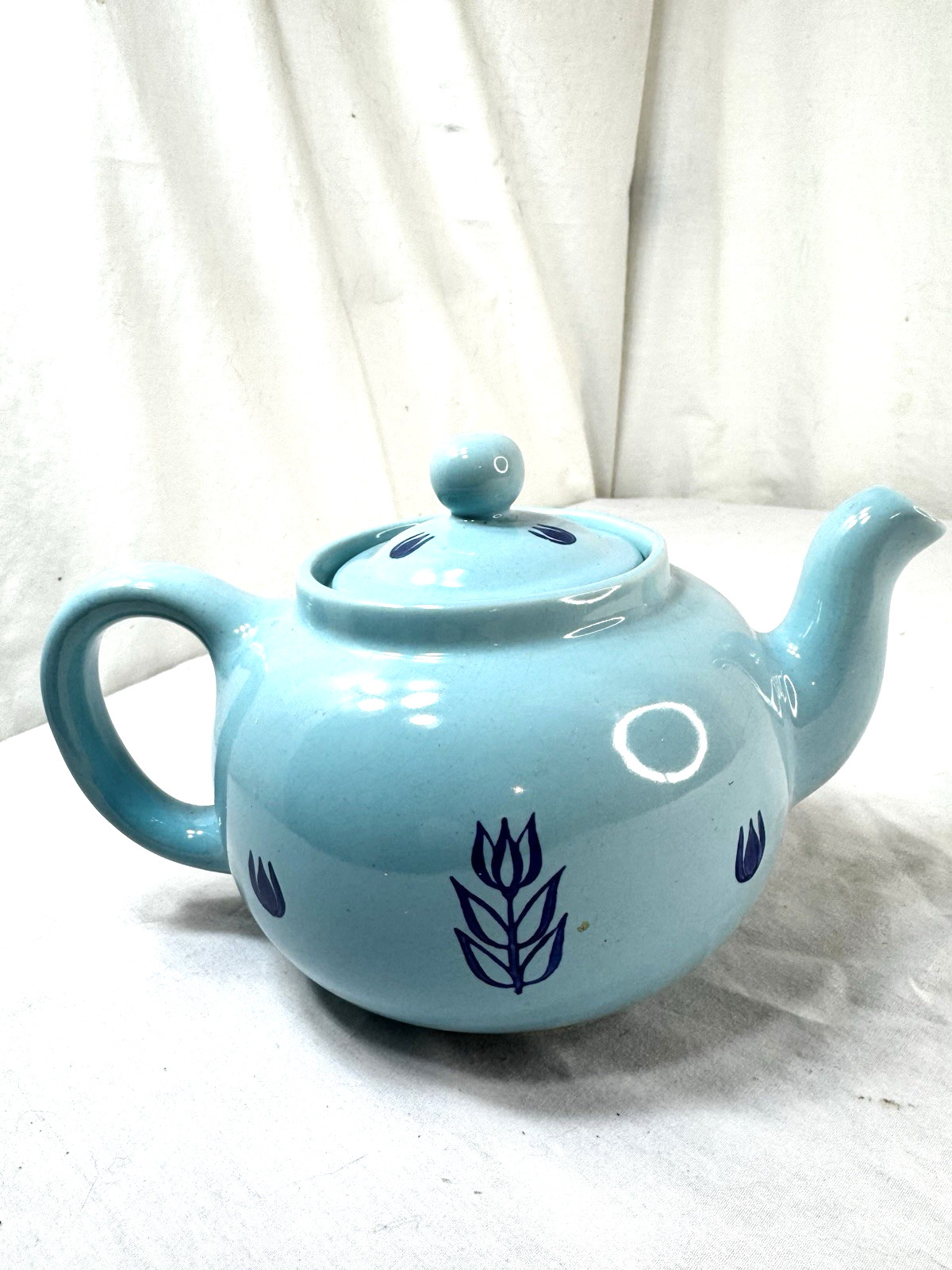 Vtg Blue Cronin Teapot Ceramic Tulip Design Cameron Mid Century 4 Cups 5.5\