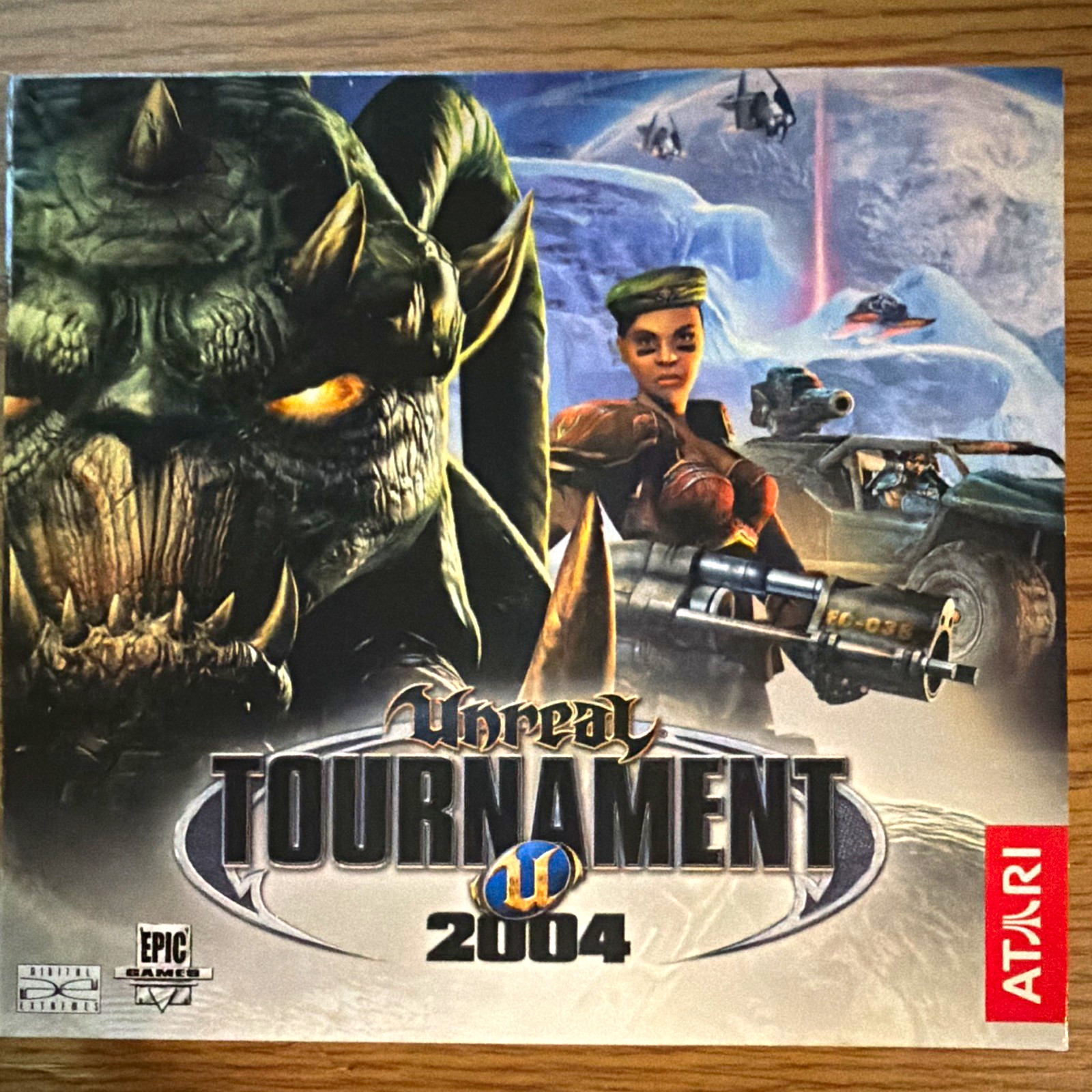 Unreal Tournament 2004 PC CIB Complete 6 Disc Manual Box Atari Epic Games