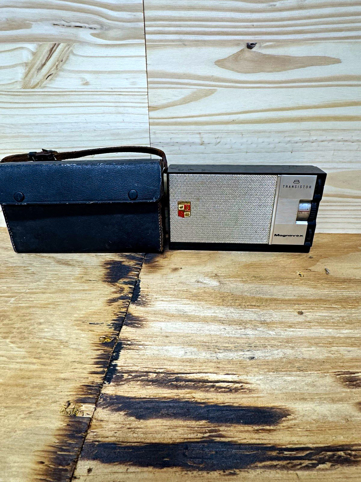 Vintage Magnavox AM-85 8 Transistor AM Radio AM085 w/ Case Untested