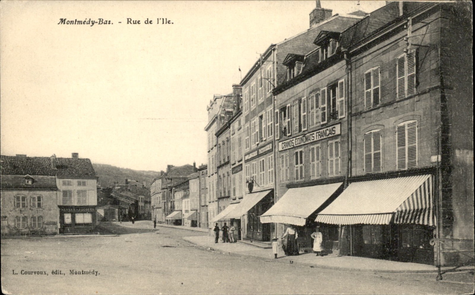 Montmédy-Bas Street Scene Rue de l\'Ile L. Courvoux c1900s-10s Vintage Postcard