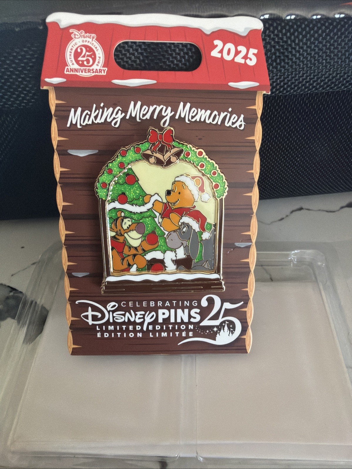 Disney Parks 2025 Holiday Making Merry Memories Winnie the Pooh LE 4500 Pin