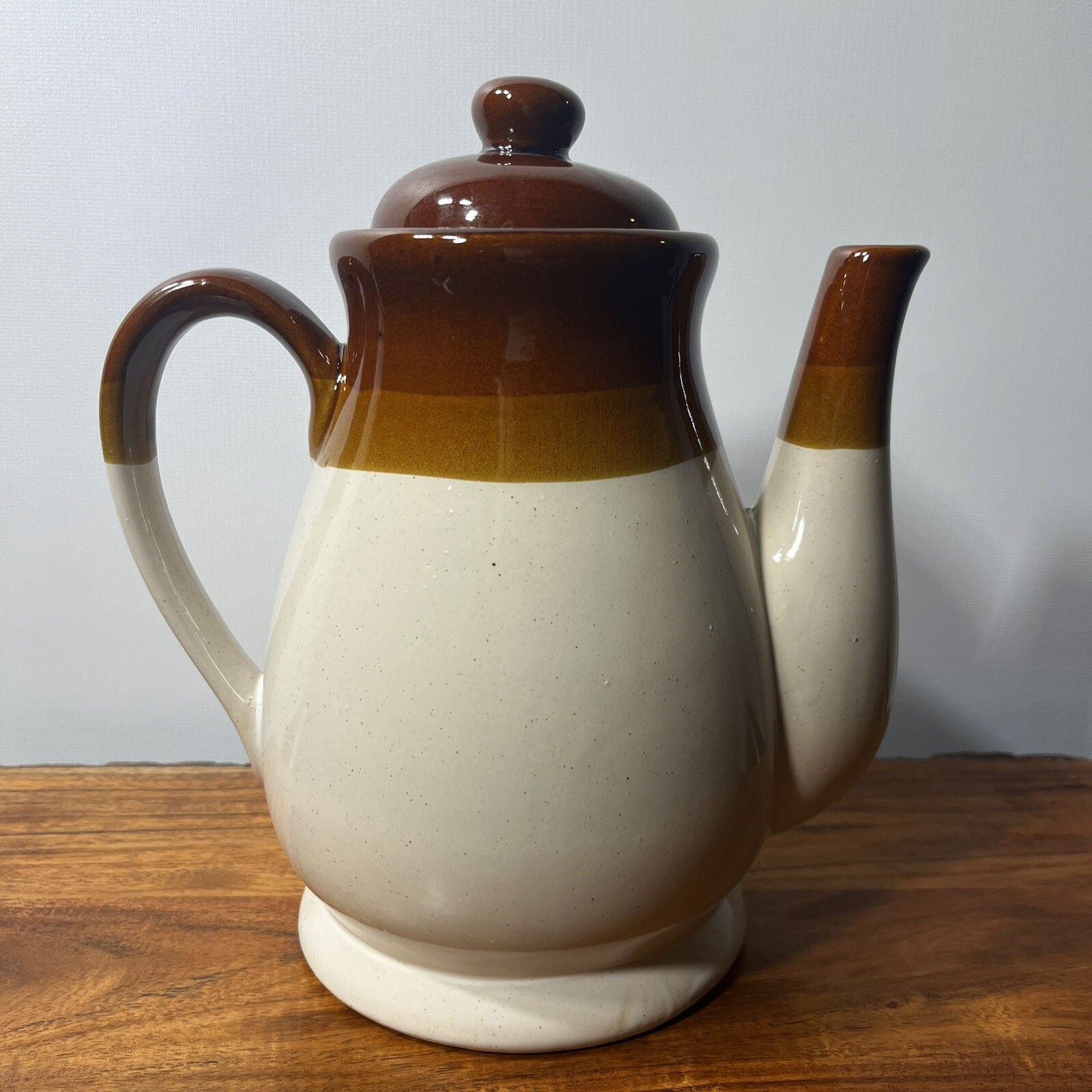 VTG 1970s Brittany Cook N\' Serve Stoneware coffee or tea pot speckled stoneware