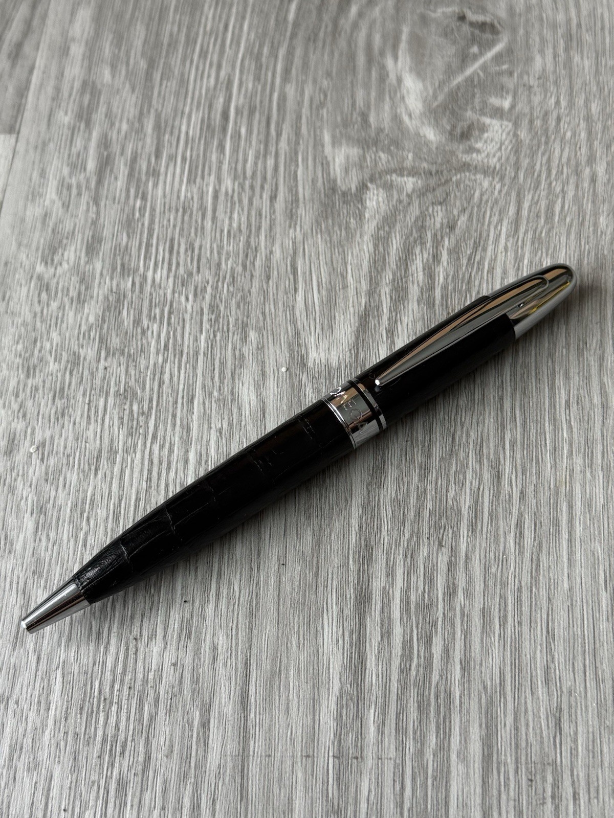 OMEGA Novelty Pen Faux Alligator Leather Embossed - Black