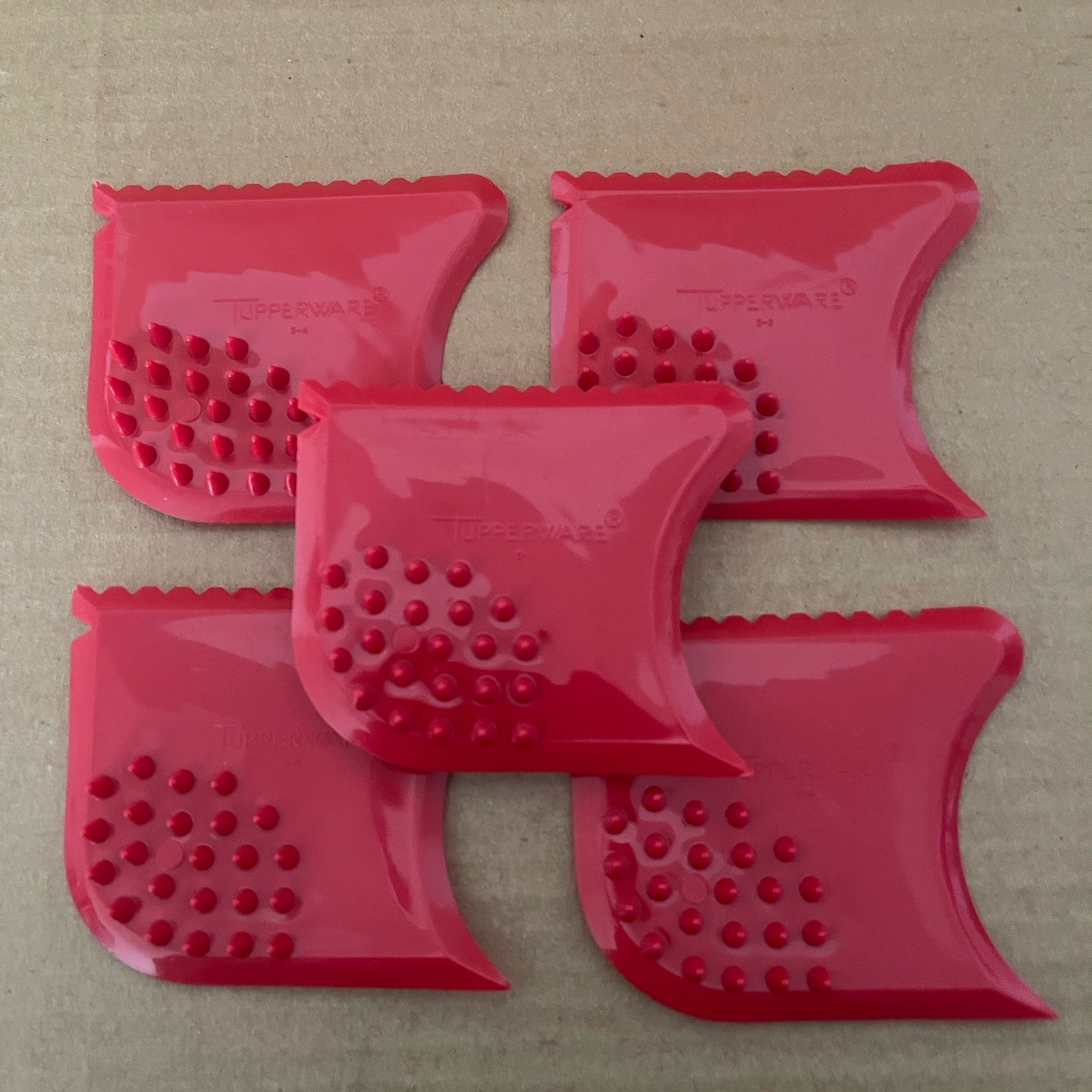 Tupperware Scrape Em All Multipurpose Kitchen Gadget Scraper Scrubber - Set of 5
