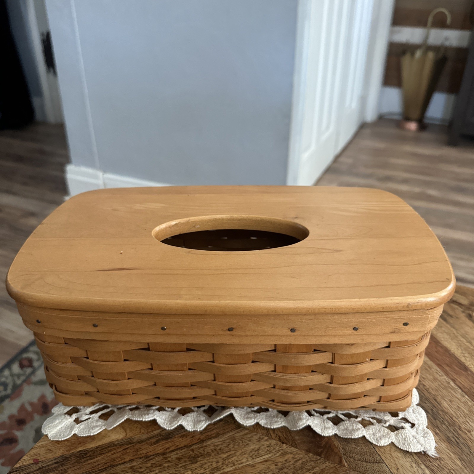 Longaberger 2000 Long Woven Tissue Box Basket & Wood Lid