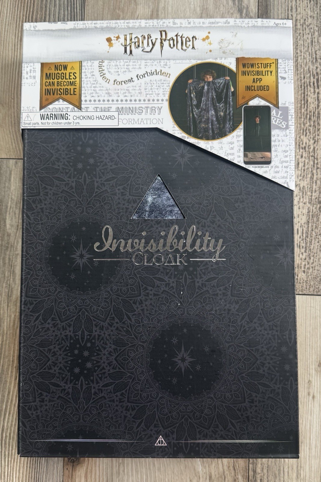 NEW OOP SEALED Harry Potter Invisibility Cloak Exclusive Gift Box Package & App
