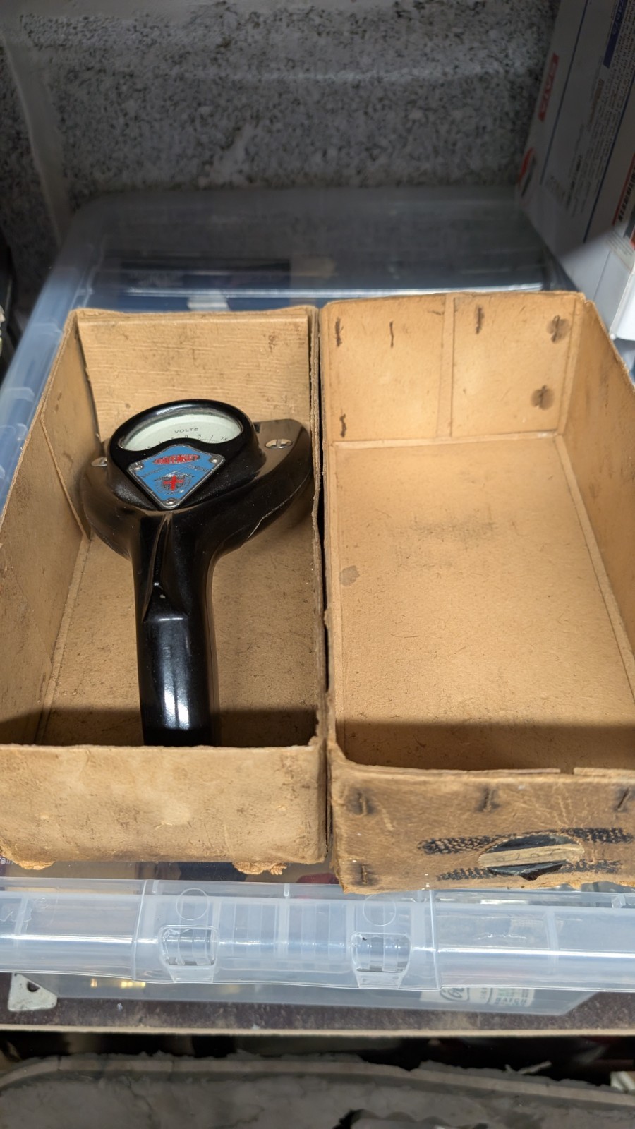 Vintage Davenset Bakelite Battery Cell Tester 