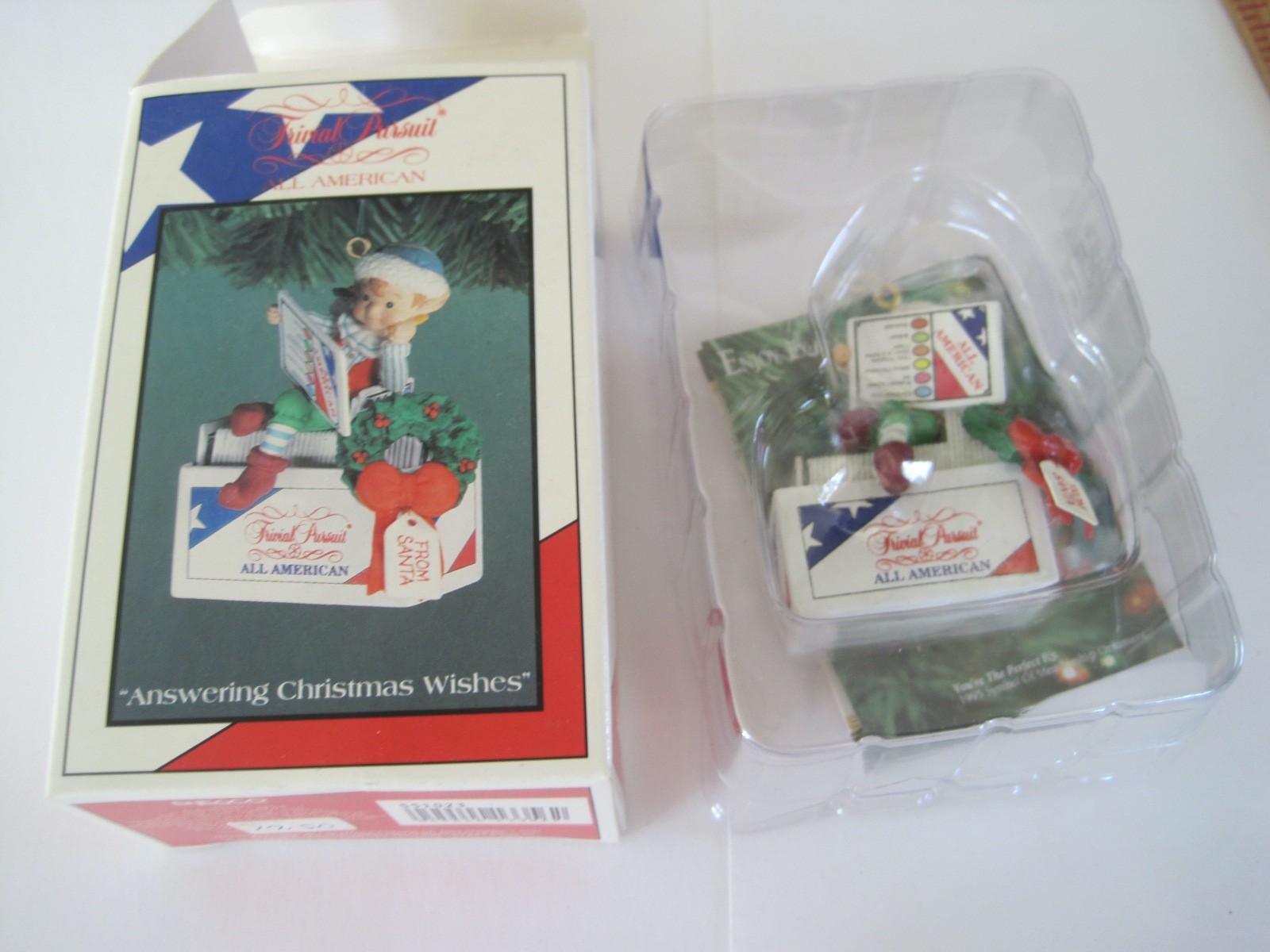 Enesco Ornament Trivial Pursuit 1994