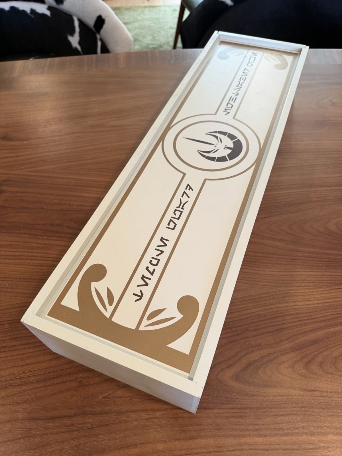 JEDI TEMPLE GUARD Limited Edition of only 3,000 Box Legacy Lightsaber Set
