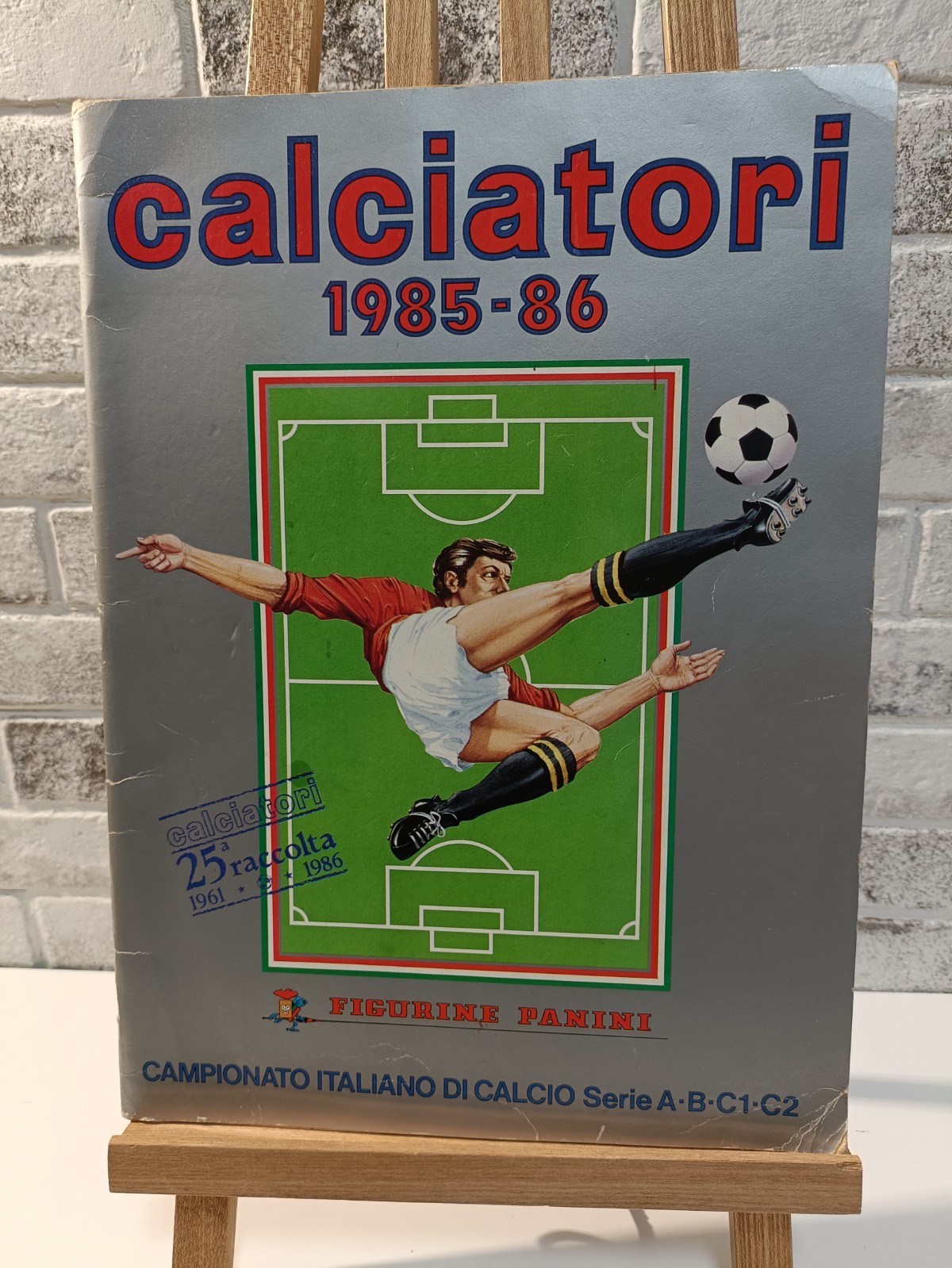 1985/86 PANINI FOOTBALLERS ALBUM EMPTY