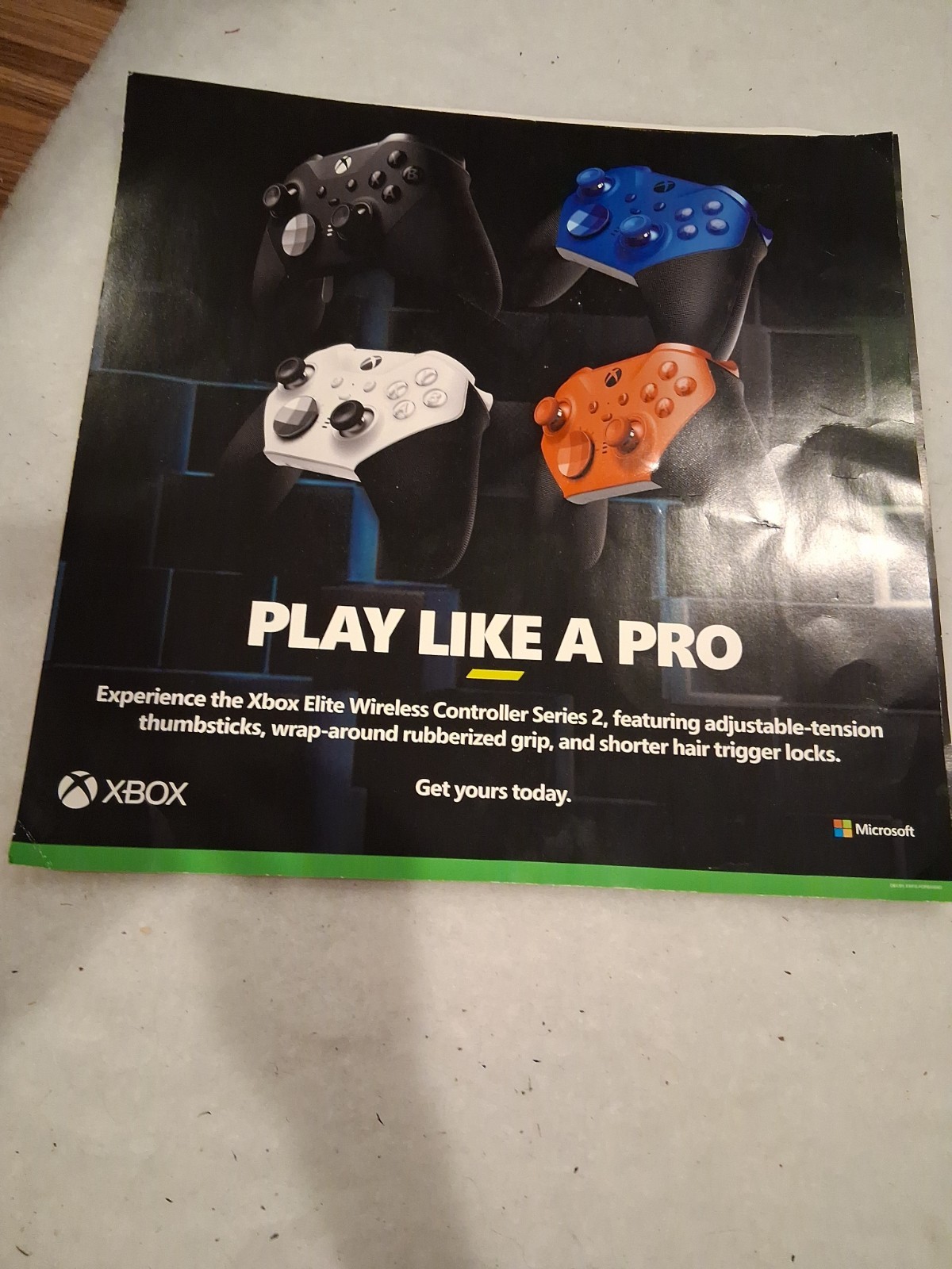 Poster Promotional Poster Xbox Elite Wireless Controller Series