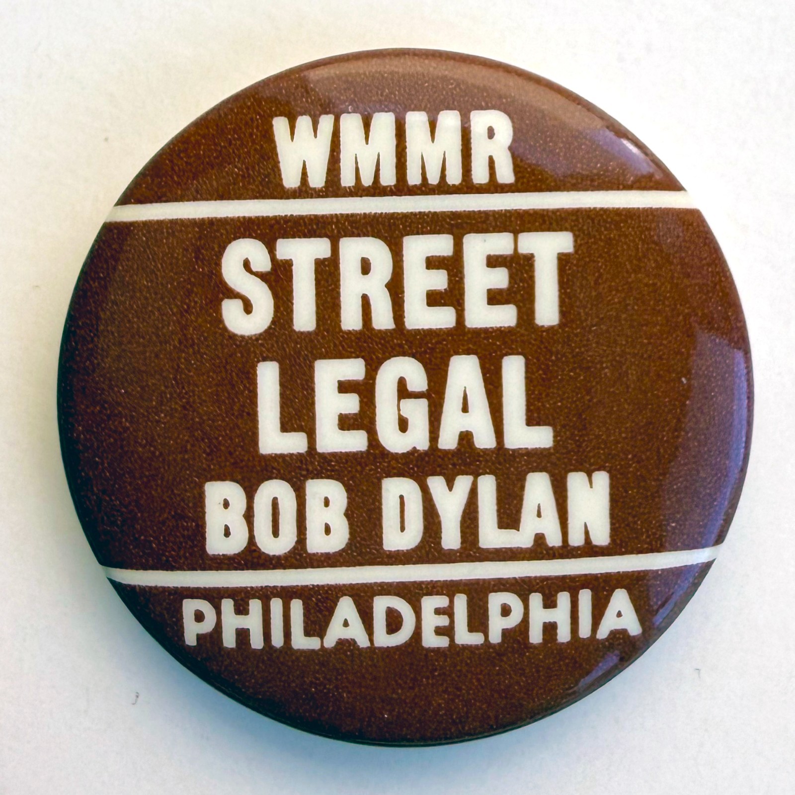 Vintage 1978 BOB DYLAN promo pin Street Legal button WMMR Philadelphia badge MT