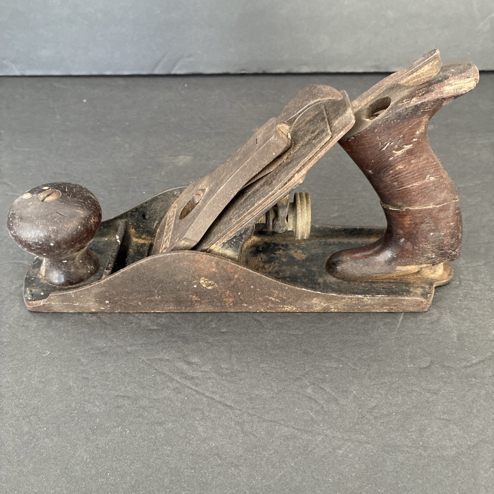 Vintage Stanley Bailey No. 4 smoothing bench plane Made in USA