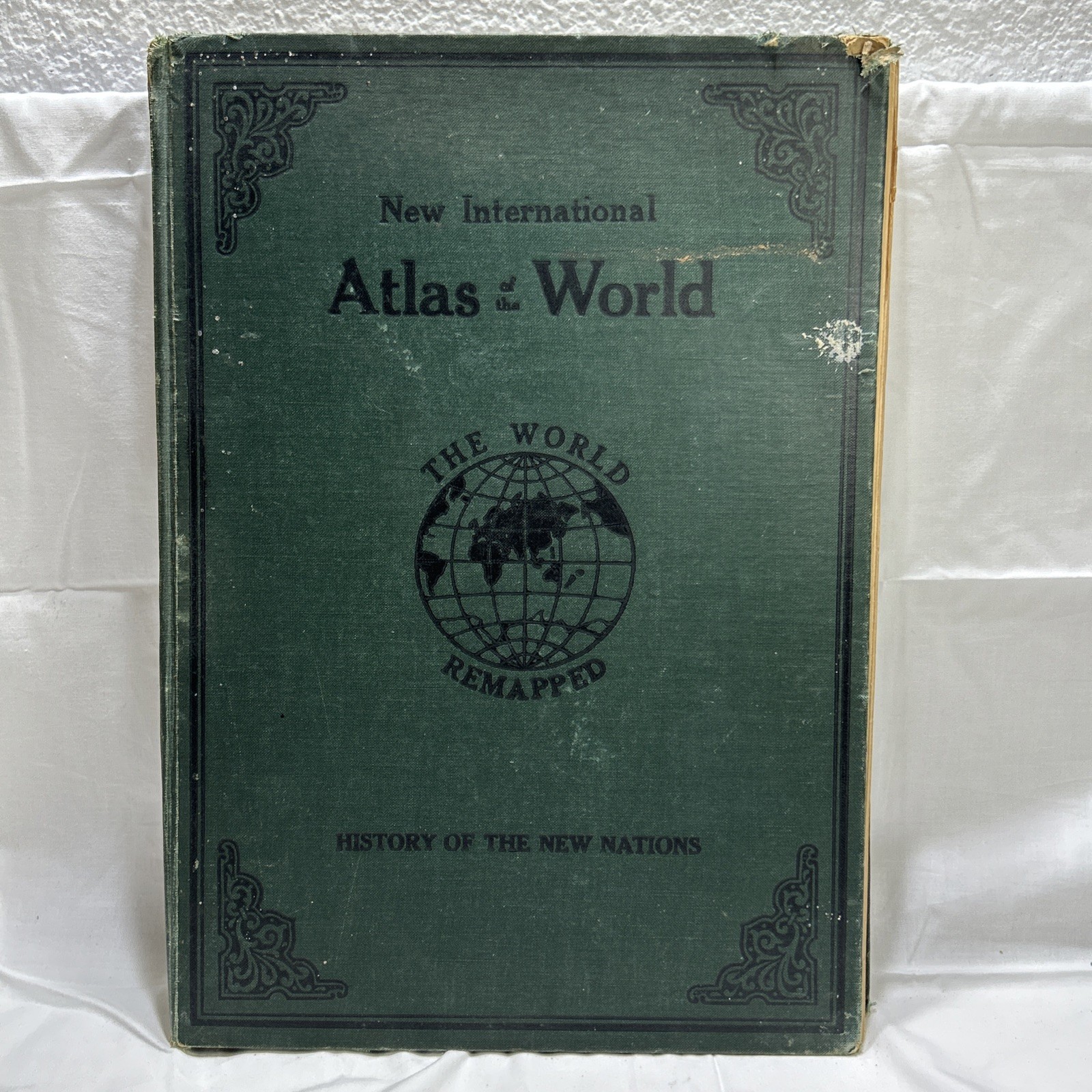Antique 1920s World Atlas Book New International Illustrated History New Nations