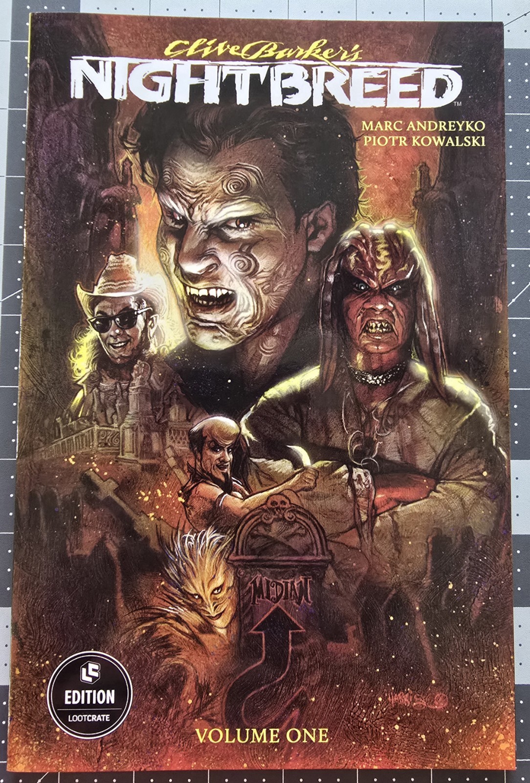 Clive Barker\'s Nightbreed Volume 1 (BOOM Lootcrate Edition 2018) Graphic Novel