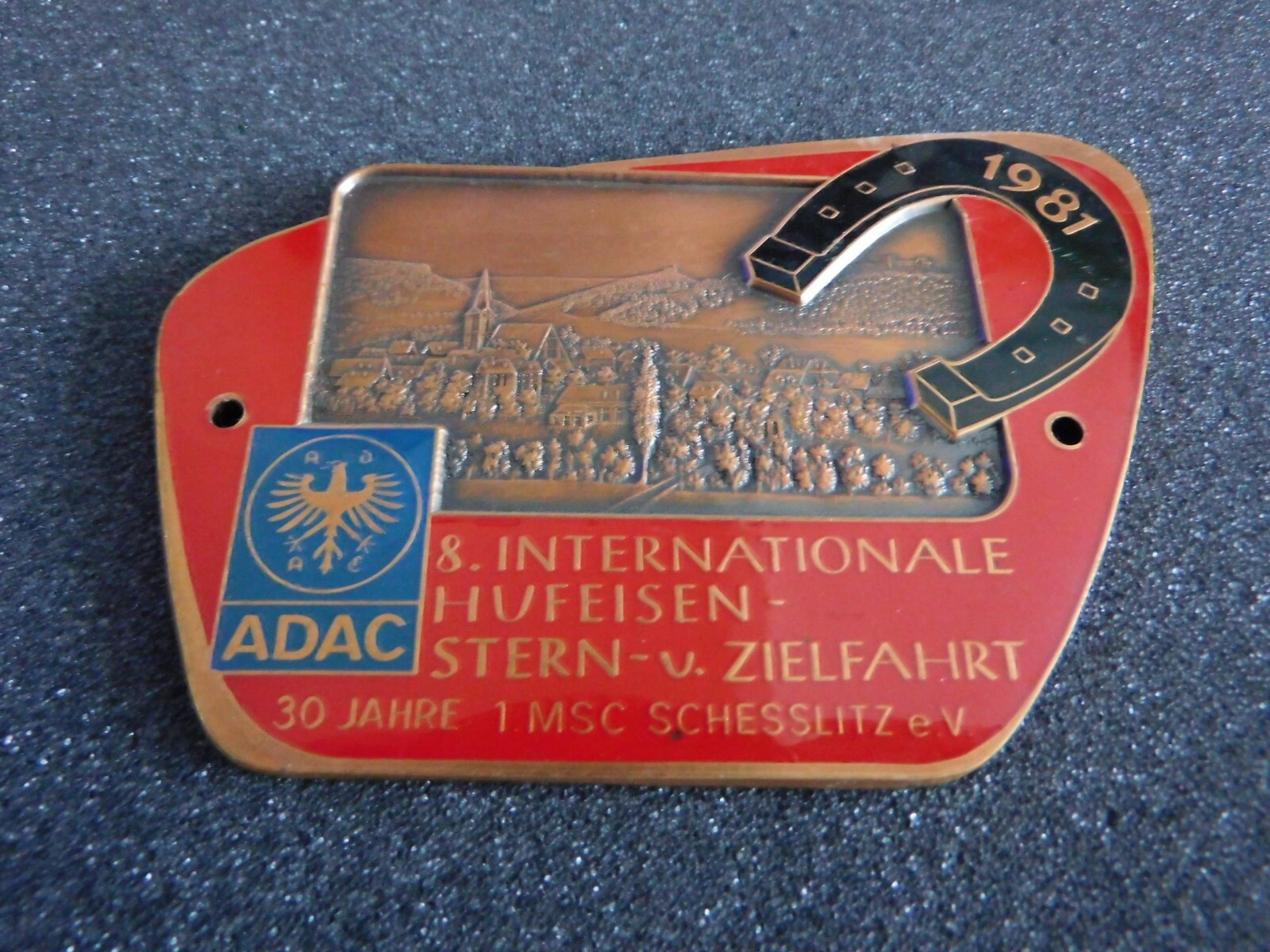 Vintage 1981 ADAC Hufeisen International Zielfahrt Car Grille Badge
