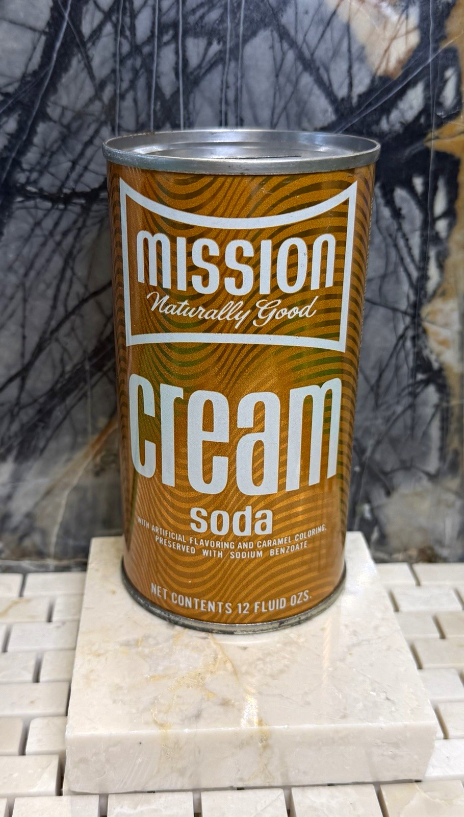 Flat Top Mission Cream Soda in A1+ condition