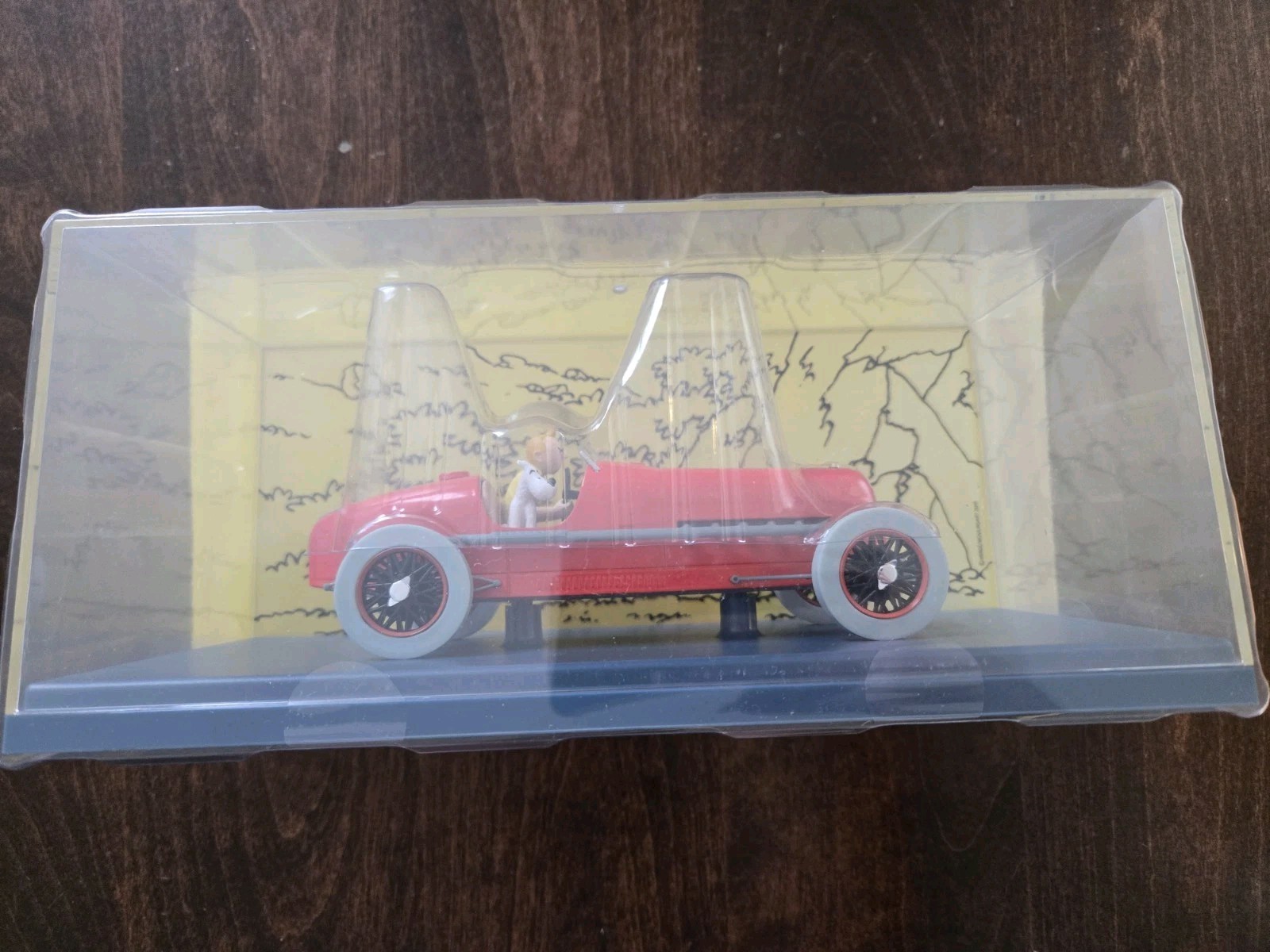 Tintin Herge 1/24 LES CIGARES DU PHARAON LE BOLIDE ROUGE New Sealed