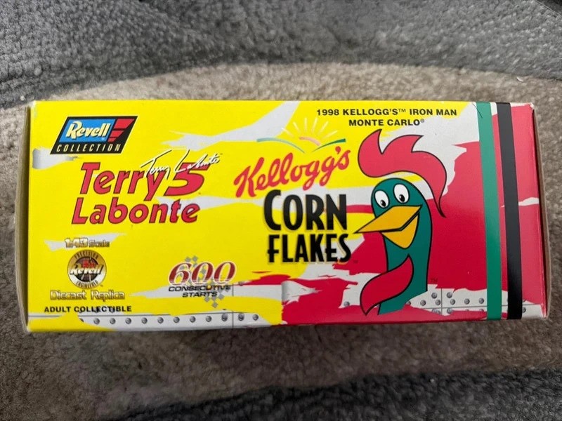 Revell 1998 Terry Labonte #5 Kellogg's 600 Starts 1:43 Diecast