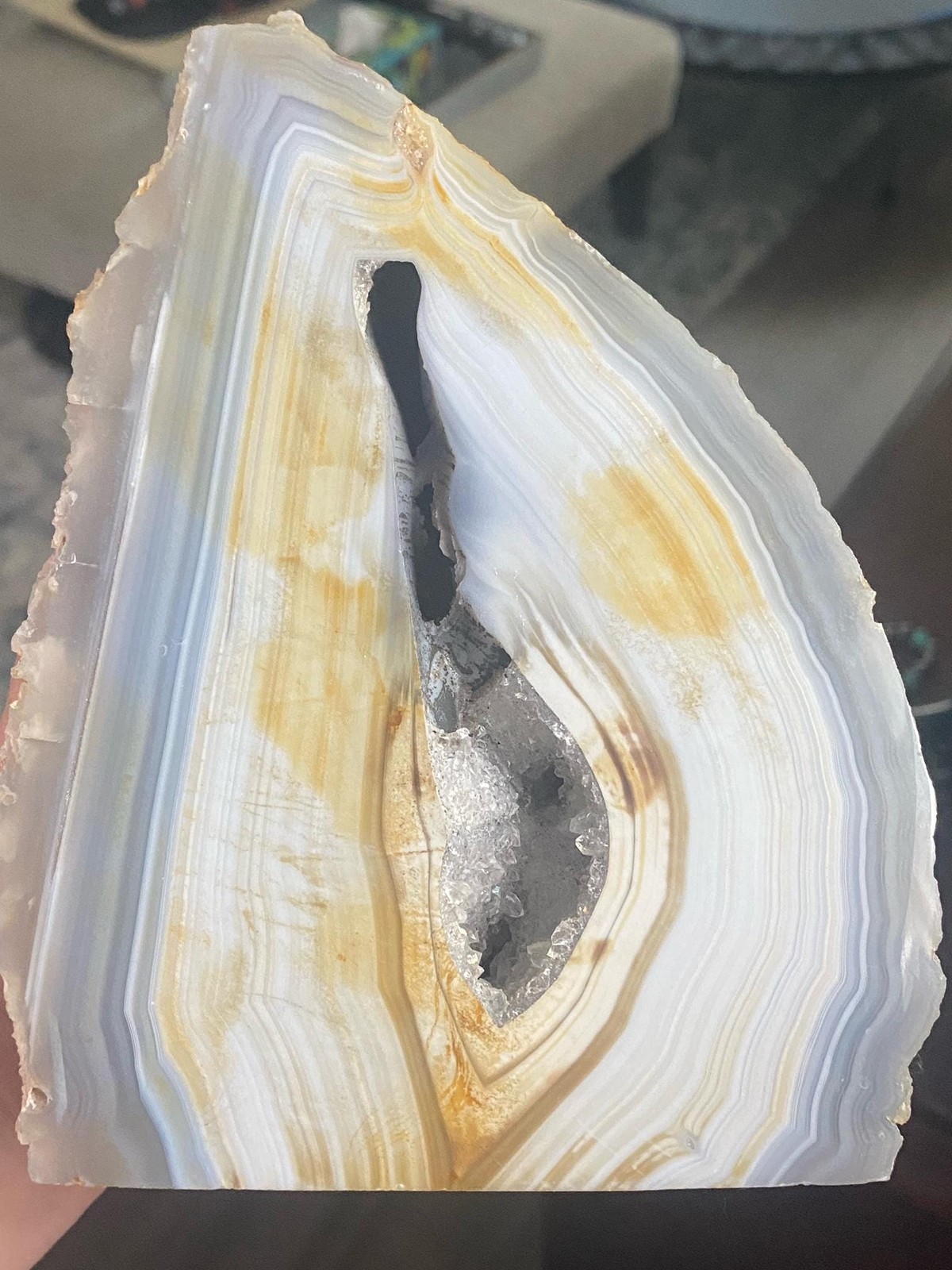 XL 5.5LB Stunning Agate with Clear Quartz See video