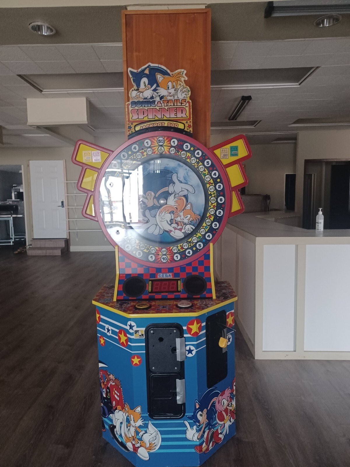 Sonic And Tales Spinner  Arcade Game