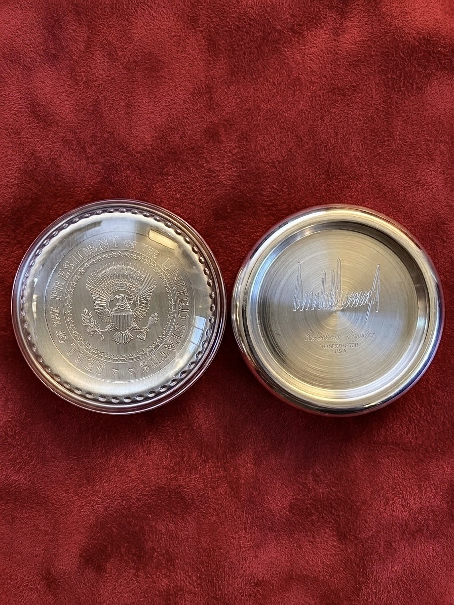 Rare Authentic President Trump VIP Seal & Signature Salisbury Pewter Paperweight