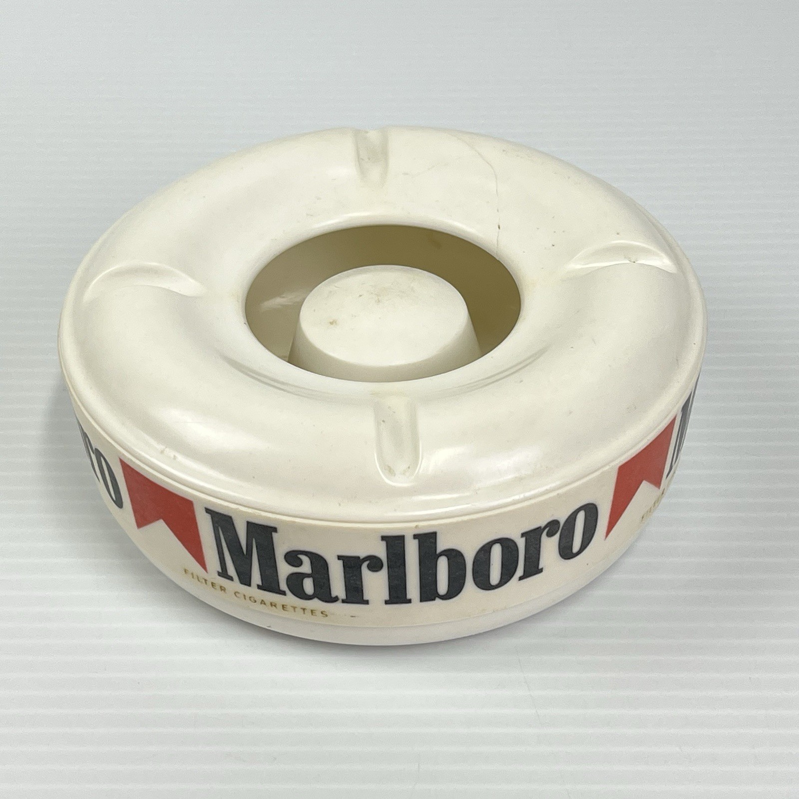 Vintage Rare Marlboro ORNAMIN 7850 Round Ashtray 1960/70s **Repaired As Shown**