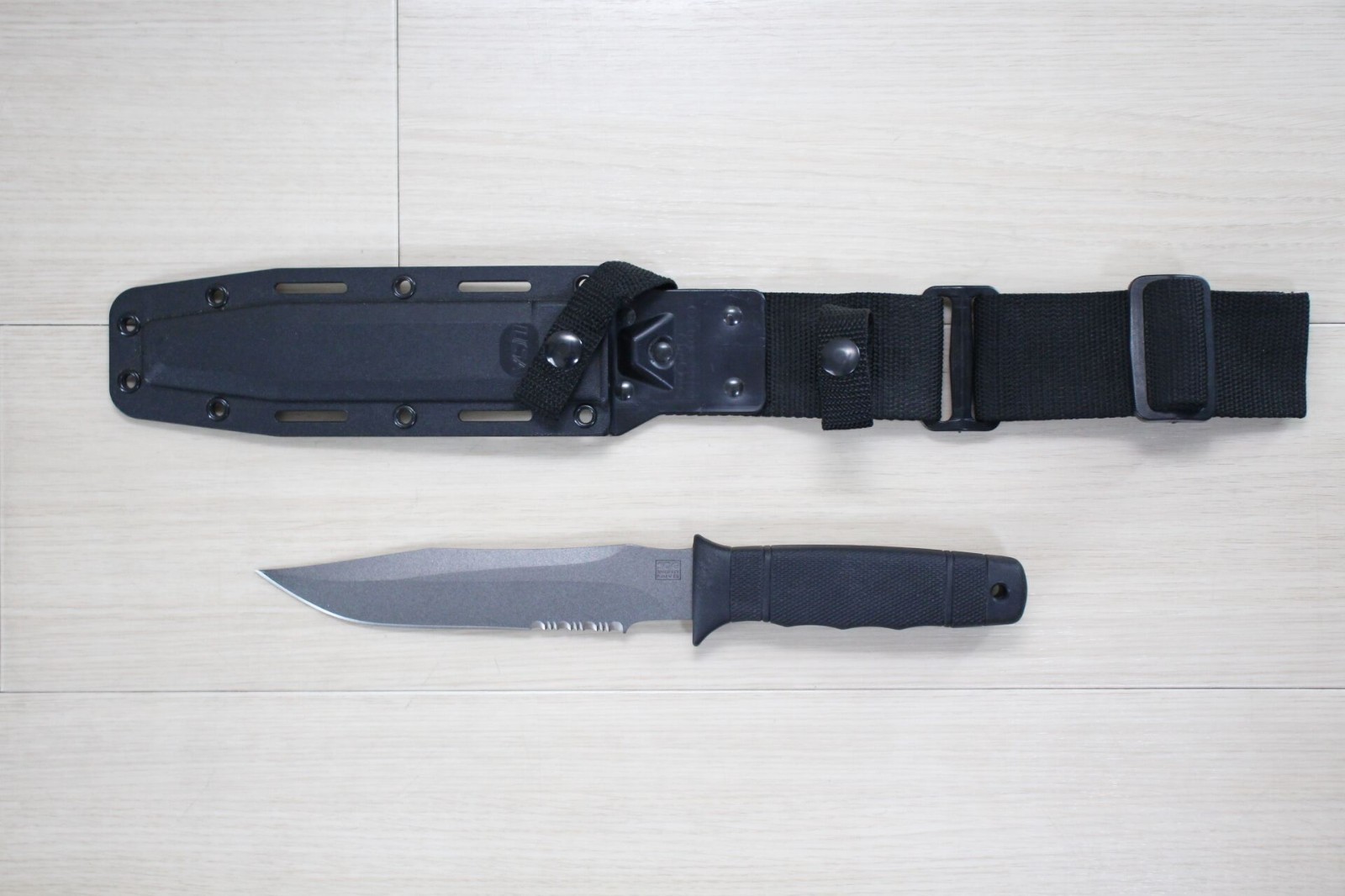SOG S37 SEAL 2000 Fixed Blade Knife No Trident Seki Japan Kydex Sheath O33