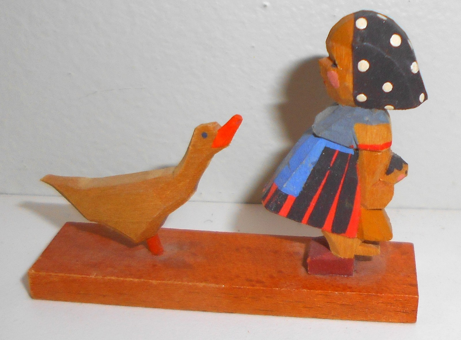 Vintage Erzgebirge HELBIG Expertic Girl with Doll in Front of Goose Germany Wood
