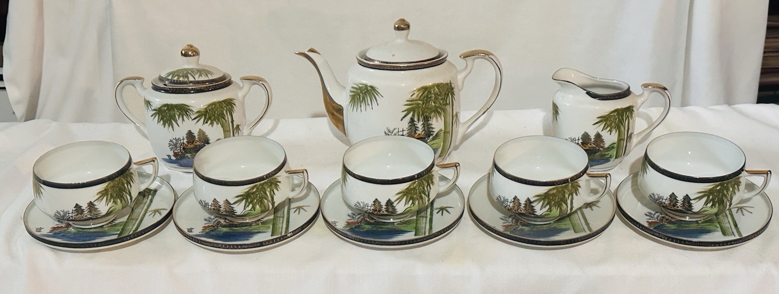 Hayasi Fine China Tea Set Teapot Sugar Creamer 5 Cups Saucers Geisha in Cup