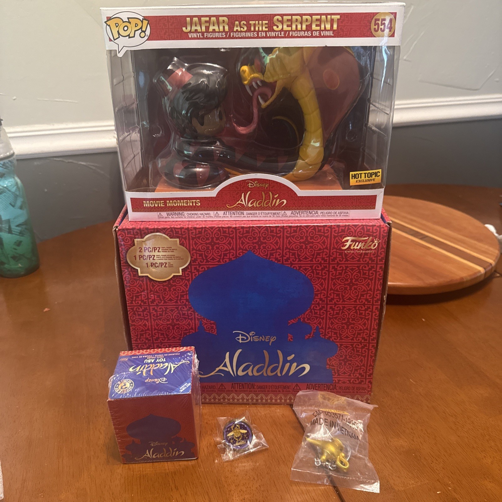 Funko Pop Disney Treasures Aladdin 2019 Hot Topic Exclusive