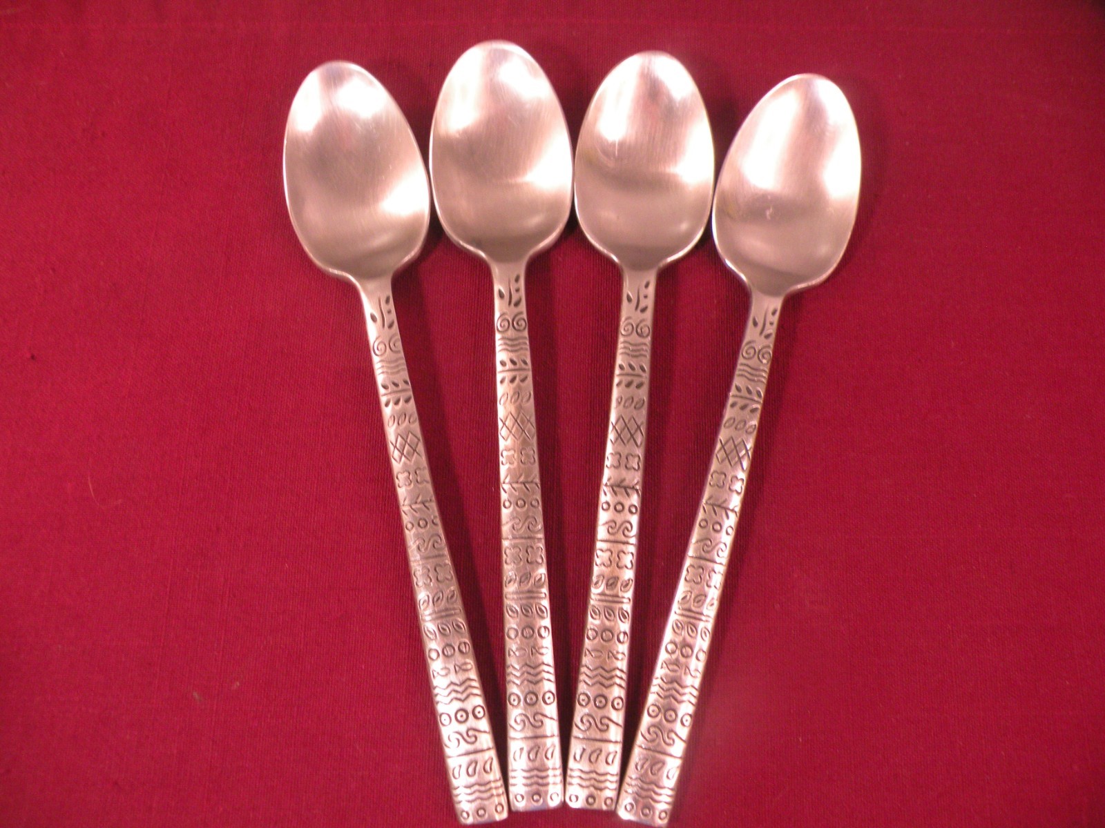 4 Cambridge Sevilla Place Oval Soup Spoons Stainless Steel Flatware 7 3/4