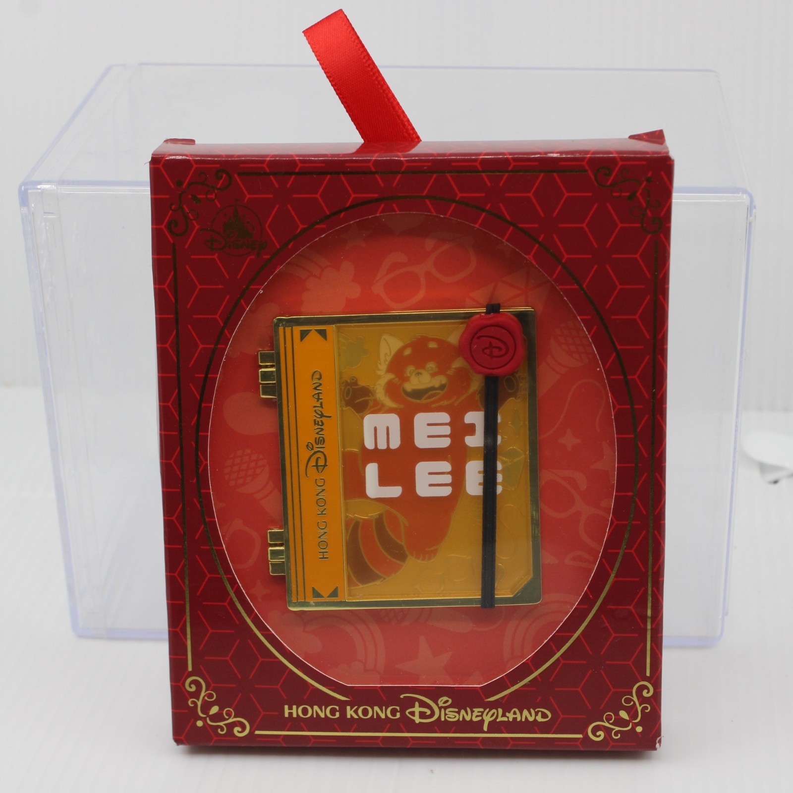 C4 Disney Hong Kong HKDL LE Jumbo Pin Turning Red Mei Lee Story Book Hinged