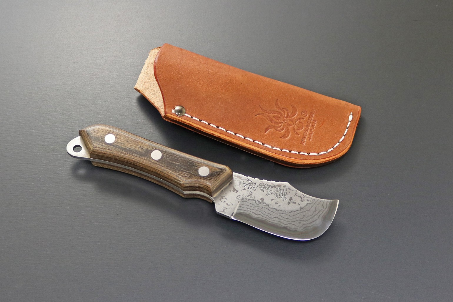 Kanetsune Seki Japan KB-270 Seseragi 2 Skinner Damascus Blue Steel Hunting Knife