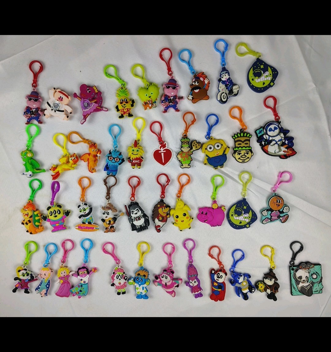 Big Kahuna Backpack Keychain Clips Mixed Lot 40+ Panda Hedgehog Dude Perfect