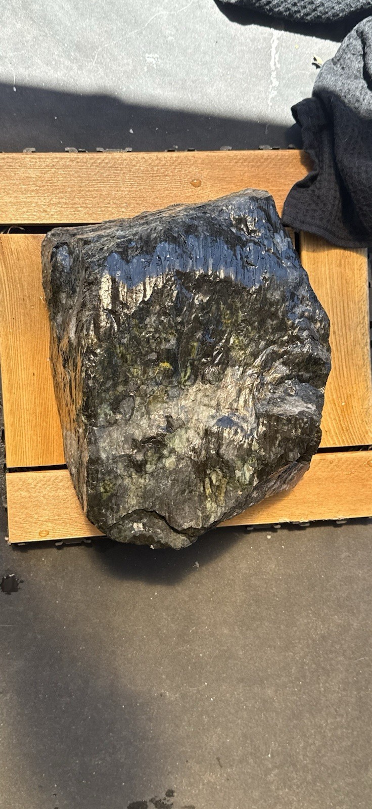 14.39 Lb Natural Raw Serpentine Jade. Beautiful Specimen Found In Oregon.