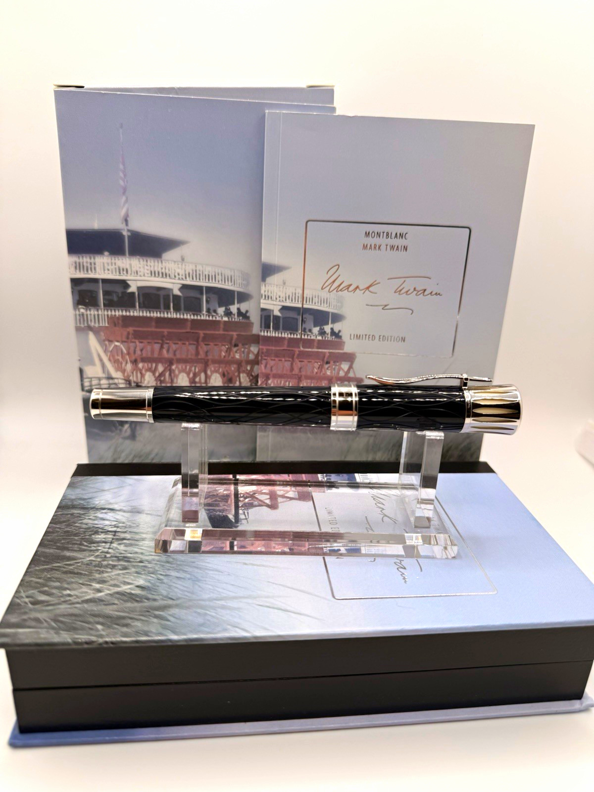 Montblanc Mark Twain Writers Edition Rollerball 5970/6000 Box Papers 105637