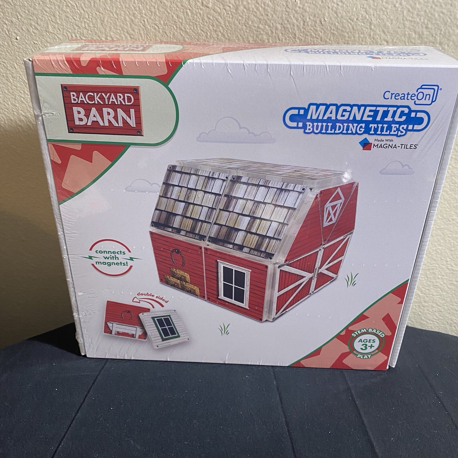 NEW Backyard Barn  Magnetic Tiles Building