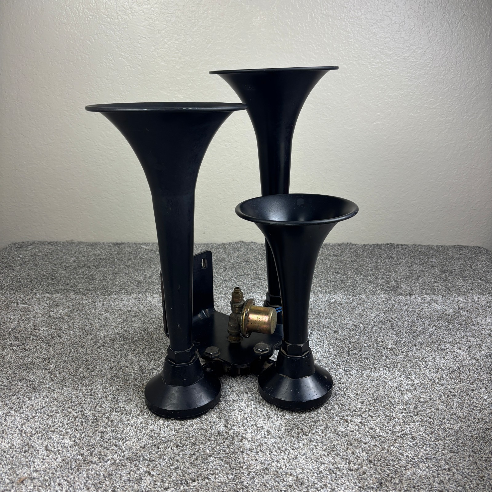 Vintage Omega 3 Trumpet Air Horn Set Black Train Truck Car Horn Tested Working