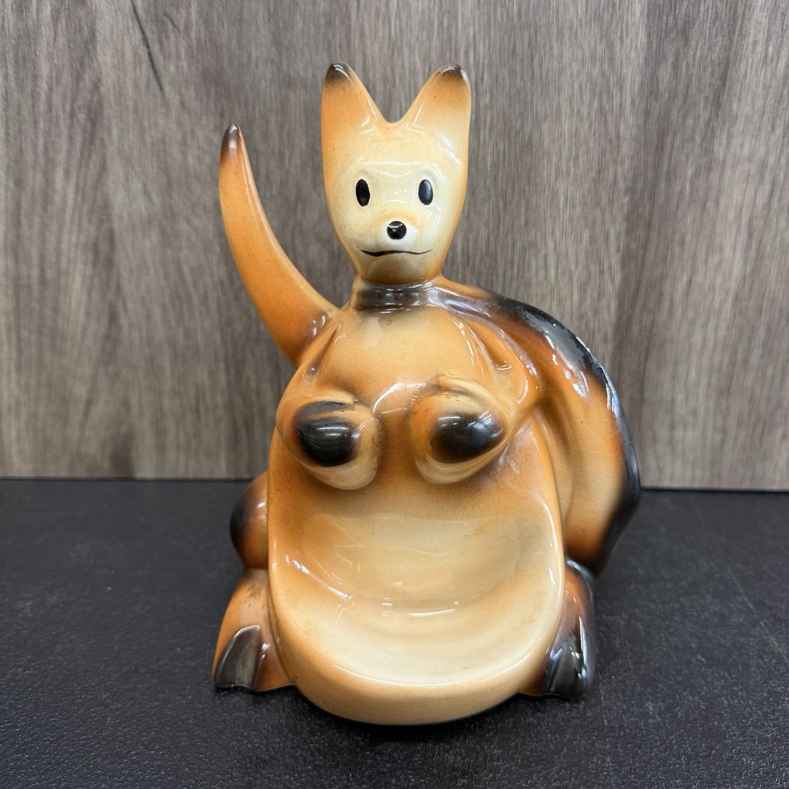 Vintage MCM Ceramic Boxing Kangaroo Dresser Valet Catchall Pulp Fiction Style