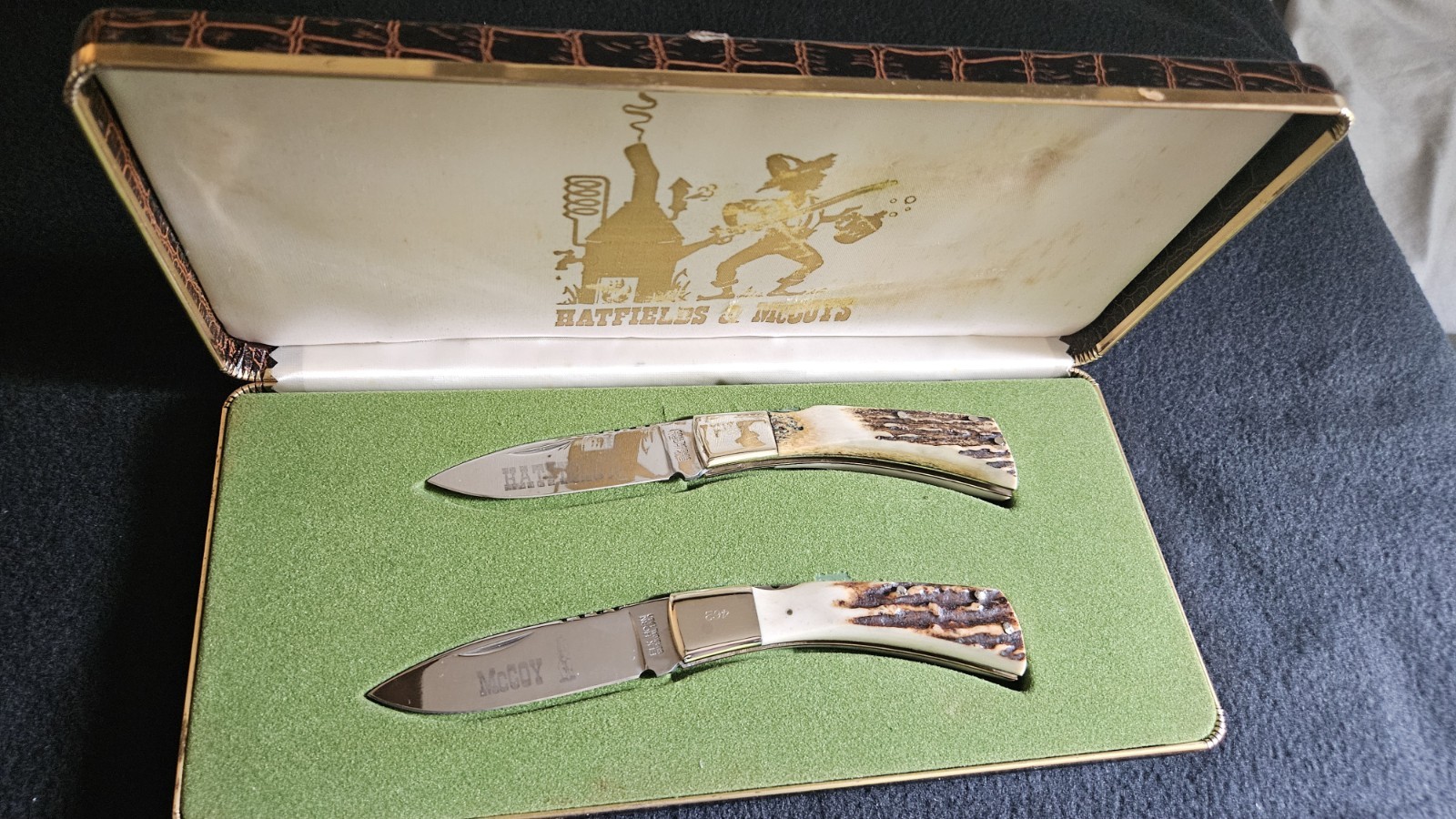 Taylor Cutlery Elk  Horn Hatfields & McCoys knife set lockback collector 1980