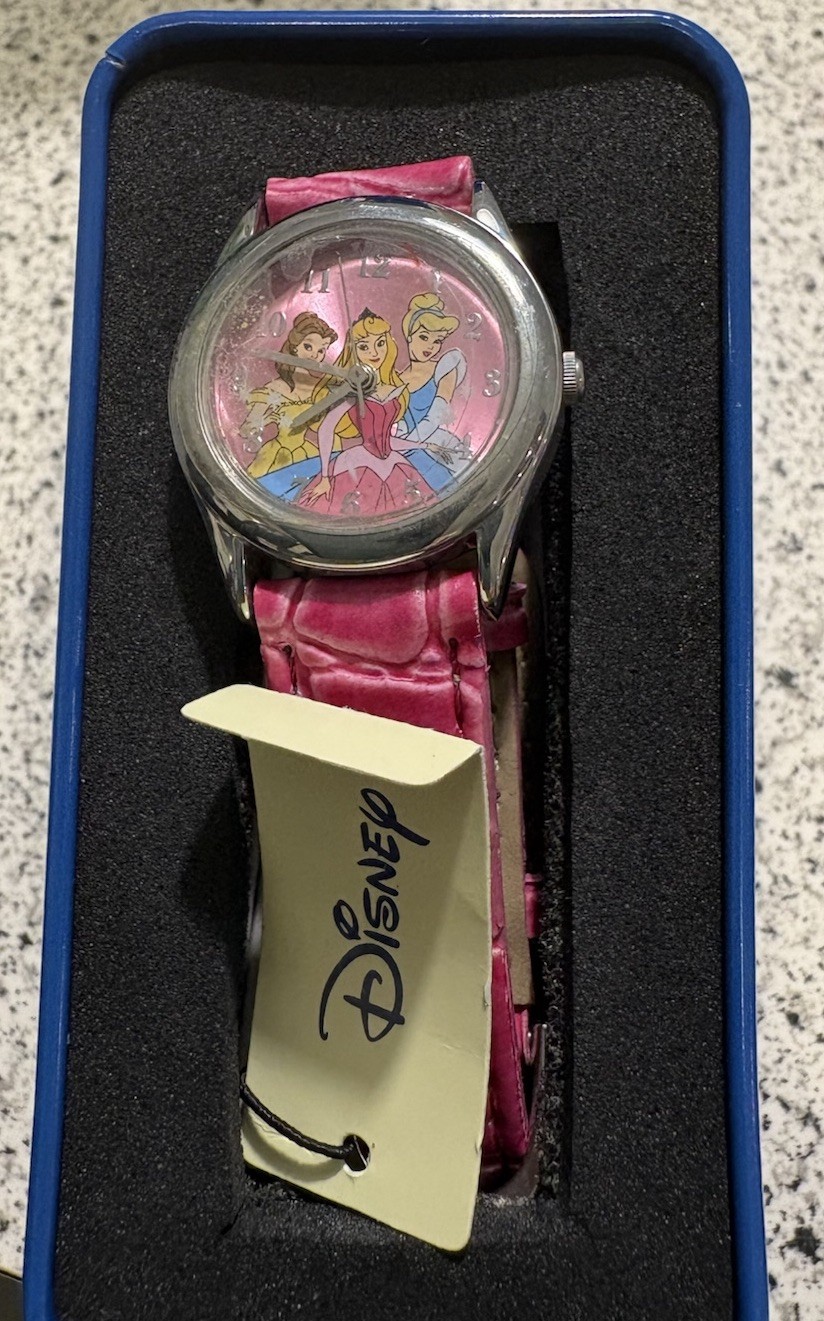 Disney Princess Cinderella Belle Aurora Watch Analog New Battery Pink Strap